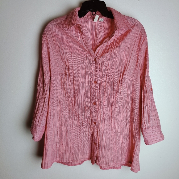 St. John's Bay Women's Crinkle Non Iron Roll Tab Sleeve Button Down Shirt, L - Picture 2 of 9